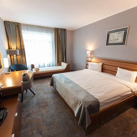 Wyndham Hotel