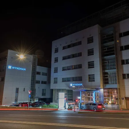 Wyndham Hotel