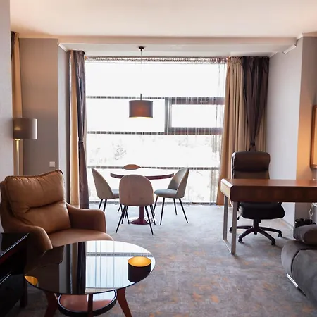 Wyndham Hotel